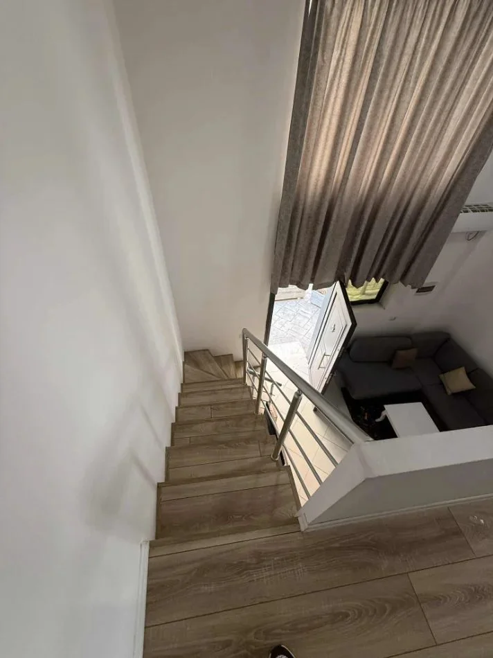 Tirane, jepet me qera apartament 1+1 Kati 1, 60 m² 450 € (Spitali Qsut)