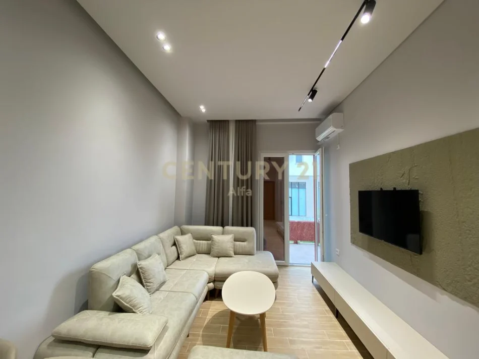 Tirane, jepet me qera apartament 1+1 Kati 1, 60 m² 550 € (Astir)