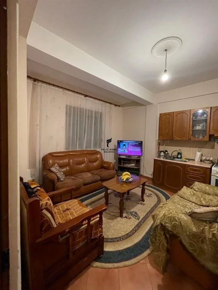 Tirane, jepet me qera apartament 1+1 Kati 1, 65 m² 380 € (DON BOSKO)