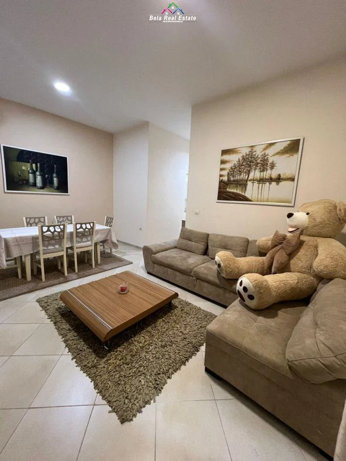 Tirane, jepet me qera apartament 1+1 Kati 1, 65 m² 420 € (Fresk, rruga Muhamet Deliu)