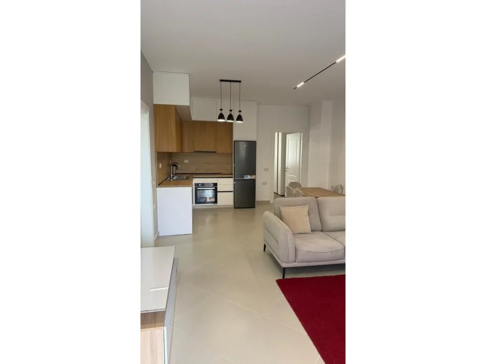 Tirane, jepet me qera apartament 1+1 Kati 1, 65 m² 500 € (Rruga Siri Kodra)
