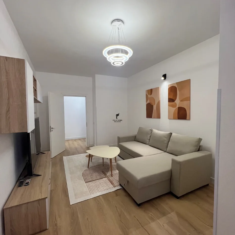 Tirane, jepet me qera apartament 1+1 Kati 1, 70 m² 650 € (MYSLYM SHYRI)