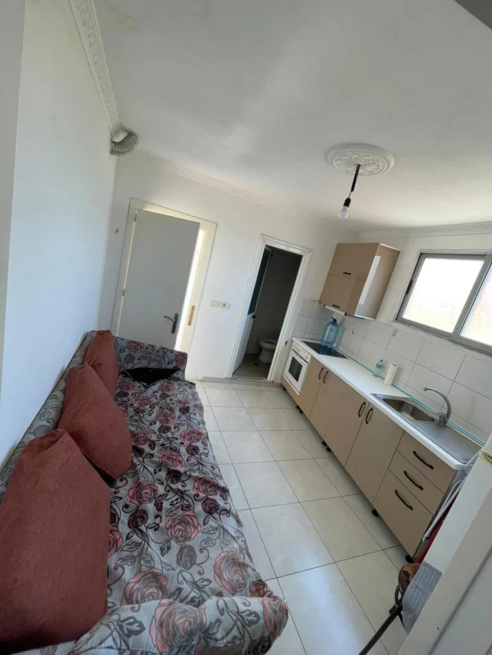 Tirane, jepet me qera apartament 1+1 Kati 2, 40 m² 240 € (Astir)