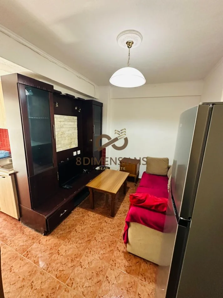 Tirane, jepet me qera apartament 1+1 Kati 2, 50 m² 300 € (rruga besa)  .///  Jepet me qera 1+1 tek Siri Kodra D8241A-208