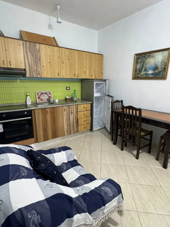 Tirane, jepet me qera apartament 1+1 Kati 2, 58 m² 380 € (QSUT)