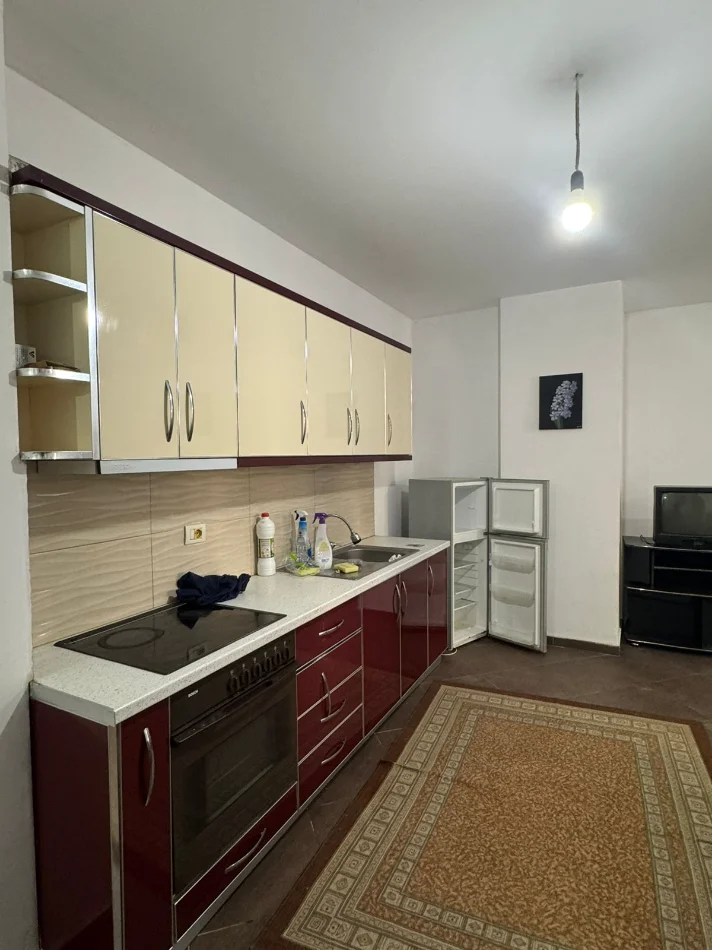 Tirane, jepet me qera apartament 1+1 Kati 2, 60 m² 380 € (ASTIR)