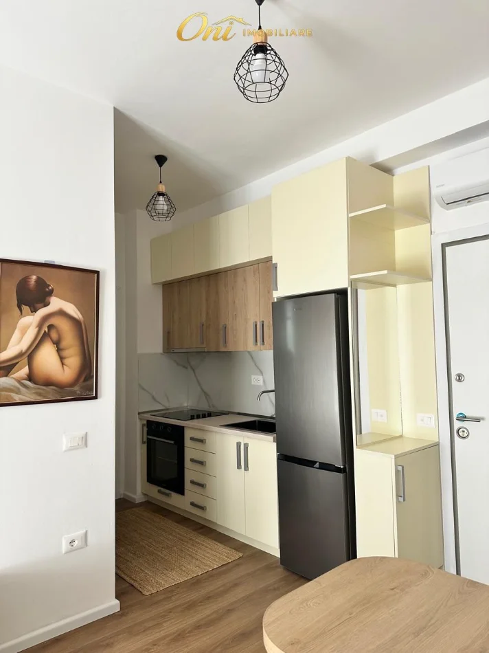 Tirane, jepet me qera apartament 1+1 Kati 2, 60 m² 450 € (KOMPLKESI KADIU)
