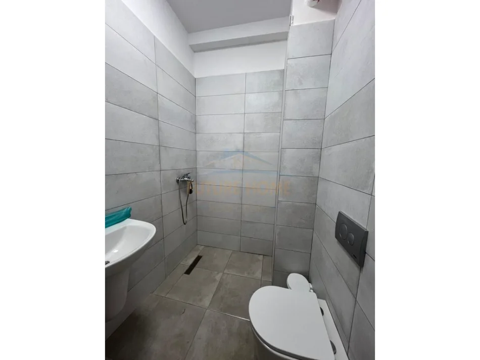 Tirane, jepet me qera apartament 1+1 Kati 2, 60 m² 550 € (Amerikan 3)