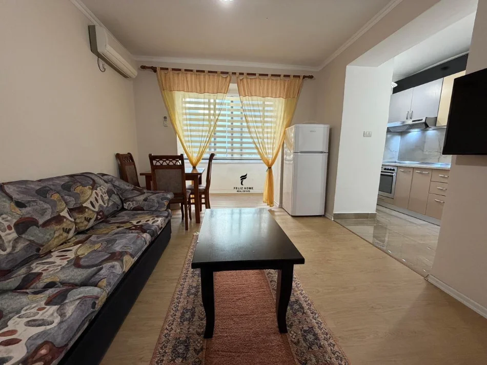 Tirane, jepet me qera apartament 1+1 Kati 2, 60 m² 600 € (PAZARI I RI)