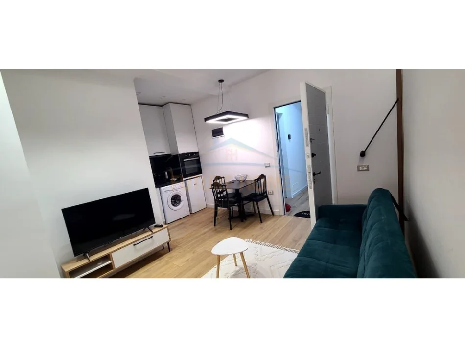 Tirane, jepet me qera apartament 1+1 Kati 2, 62 m² 700 € (LIQENI I THATE)