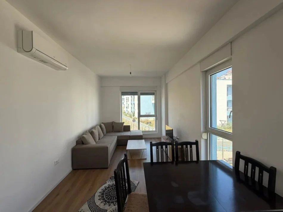 Tirane, jepet me qera apartament 1+1 Kati 2, 64 m² 380 € (Fresku,Rezidenca Oxa)