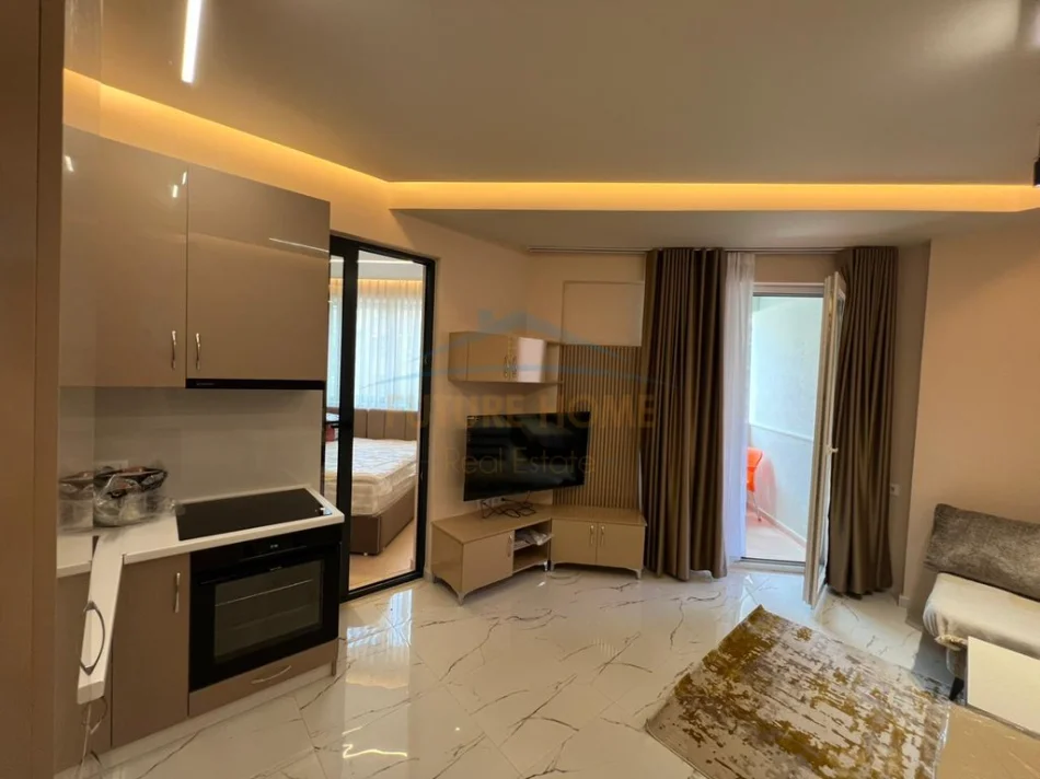 Tirane, jepet me qera apartament 1+1 Kati 2, 64 m² 450 € (Rruga e Dibrës)