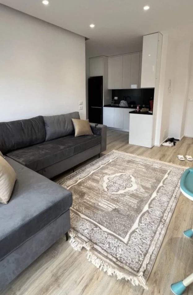 Tirane, jepet me qera apartament 1+1 Kati 2, 64 m² 500 € (ASTIR)