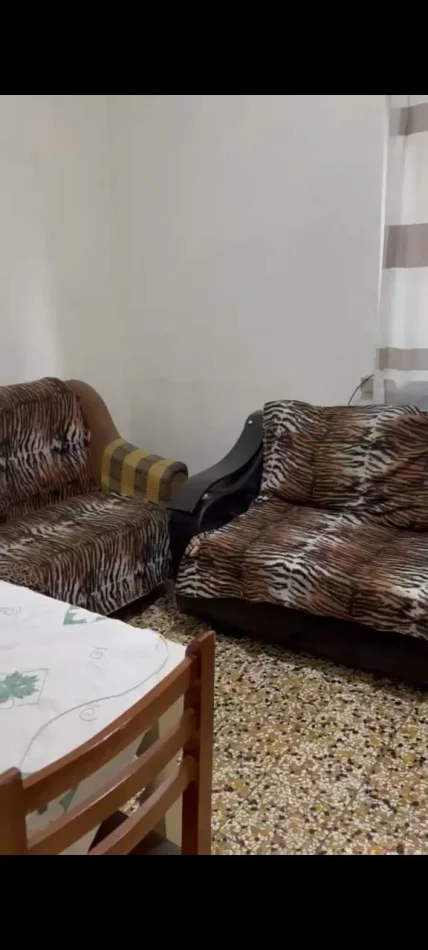Tirane, jepet me qera apartament 1+1 Kati 2, 65 m² 350 € (Rruga Dritan Hoxha)