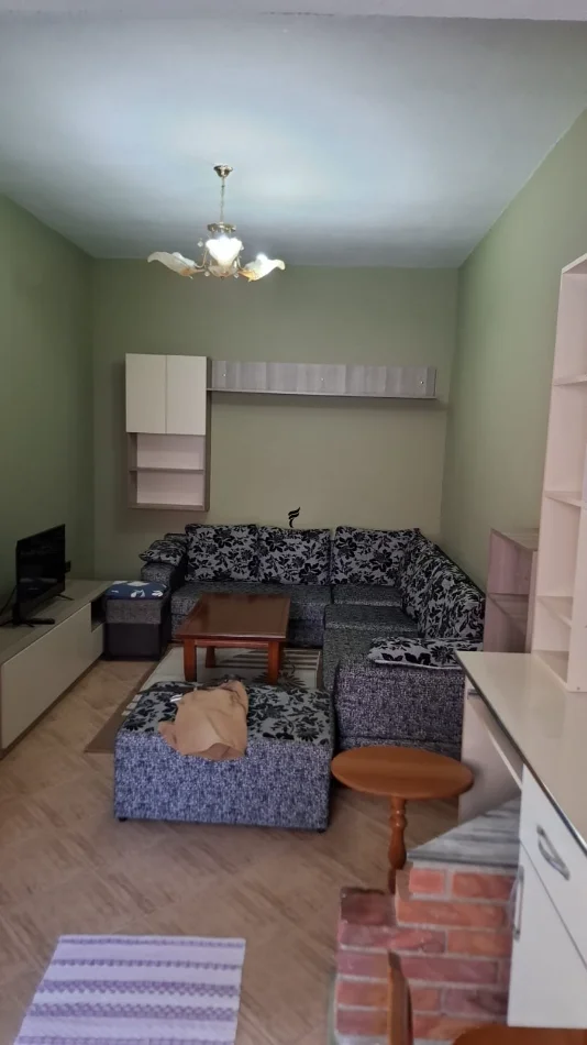 Tirane, jepet me qera apartament 1+1 Kati 2, 65 m² 450 € (DON BOSKO)