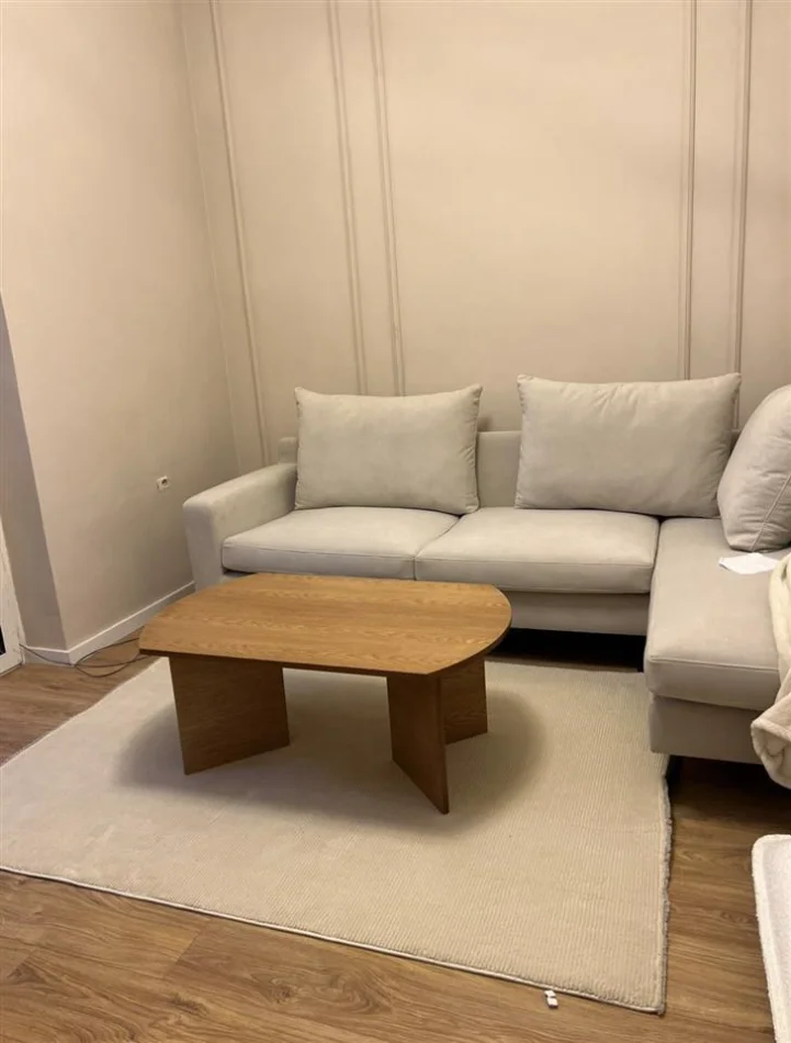 Tirane, jepet me qera apartament 1+1 Kati 2, 65 m² 500 € (Tek Ambasadës Amerikane)