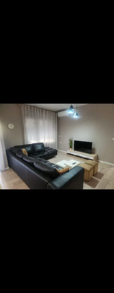 Tirane, jepet me qera apartament 1+1 Kati 2, 65 m² 650 € (Rruga Sulejman Pitarka, 21 Dhjetori, Tiranë)