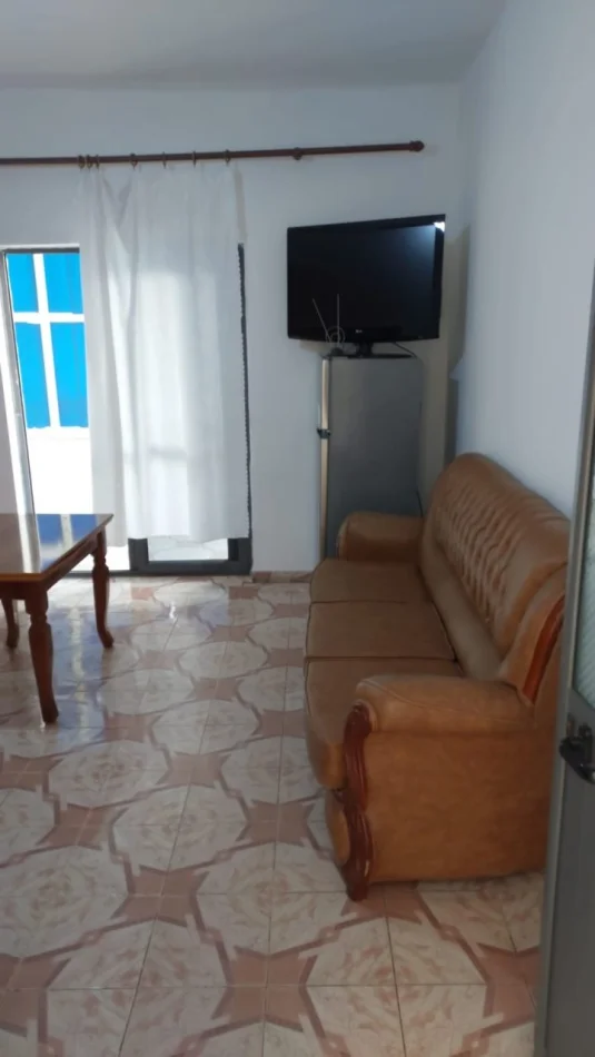 Tirane, jepet me qera apartament 1+1 Kati 2, 67 m² 450 € (Concord Center)