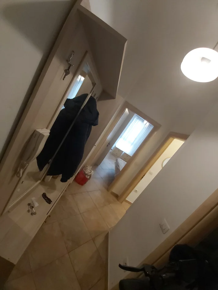 Tirane, jepet me qera apartament 1+1 Kati 2, 70 m² 450 € (Bulevardi Migjeni)