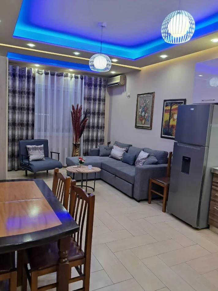 Tirane, jepet me qera apartament 1+1 Kati 2, 70 m² 500 € (KODRA E DIELLIT)
