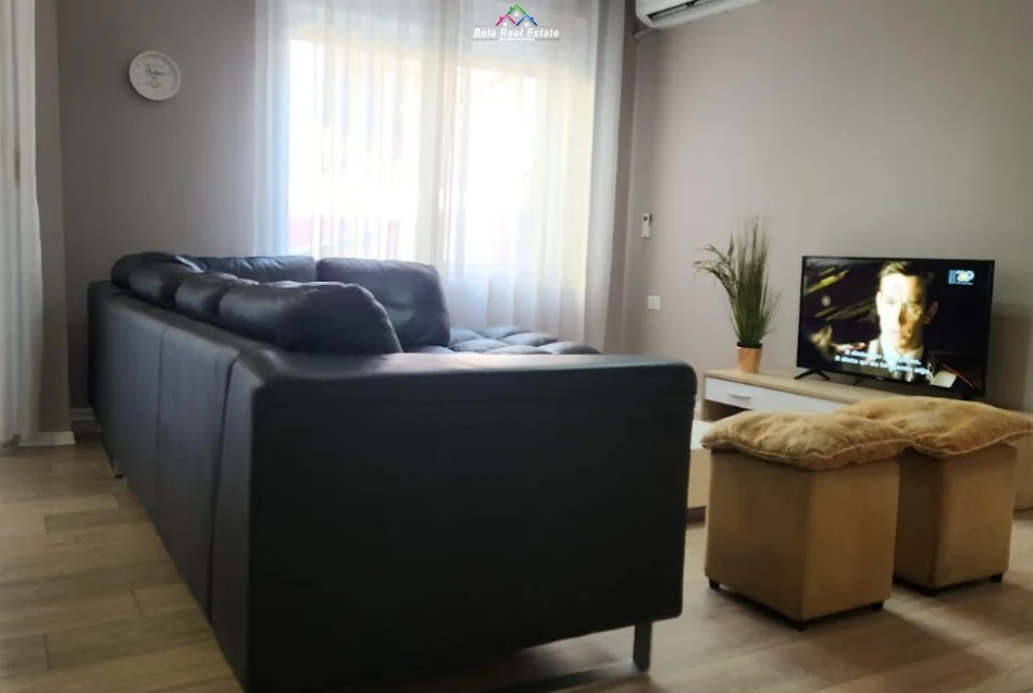 Tirane, jepet me qera apartament 1+1 Kati 2, 70 m² 680 € (21 dhjetori)