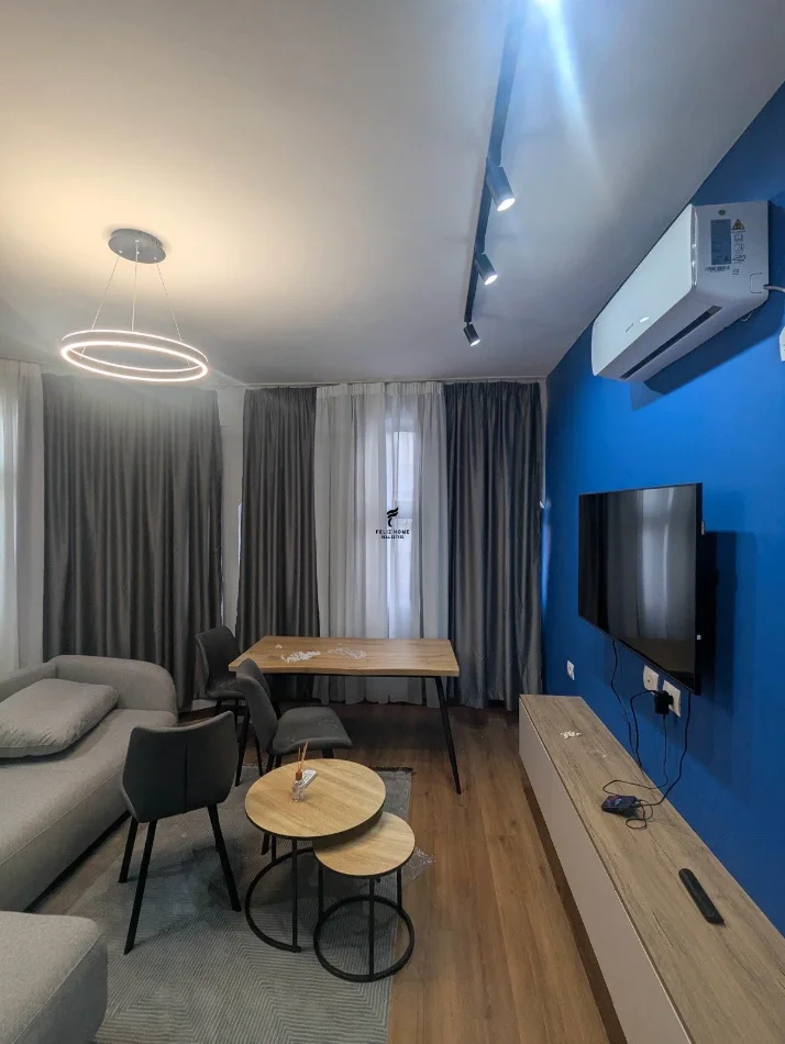 Tirane, jepet me qera apartament 1+1 Kati 2, 85 m² 700 € (ZOGU I ZI)