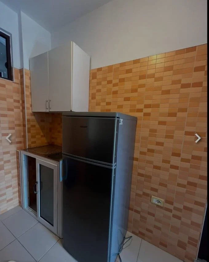 Tirane, jepet me qera apartament 1+1 Kati 3, 35 m² 260 € (Qendra Shëndetësore Qytet Studenti)