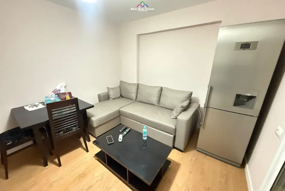 Tirane, jepet me qera apartament 1+1 Kati 3, 54 m² 520 € (rruga e barrikadave)