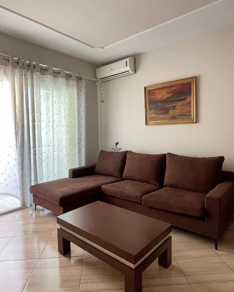 Tirane, jepet me qera apartament 1+1 Kati 3, 55 m² 500 € (DON BOSKO)