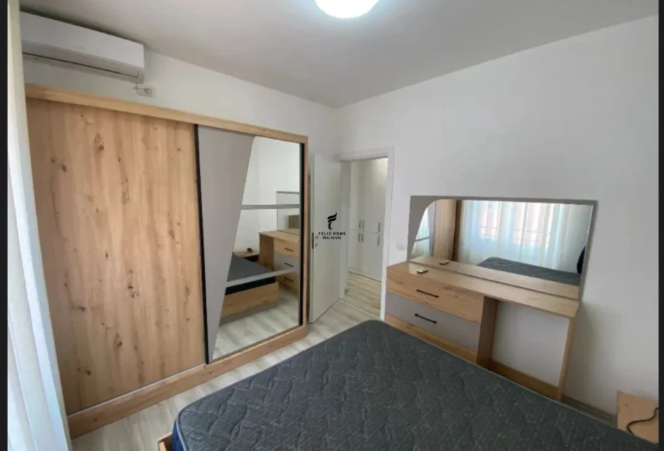 Tirane, jepet me qera apartament 1+1 Kati 3, 60 m² 380 € (SELITE)