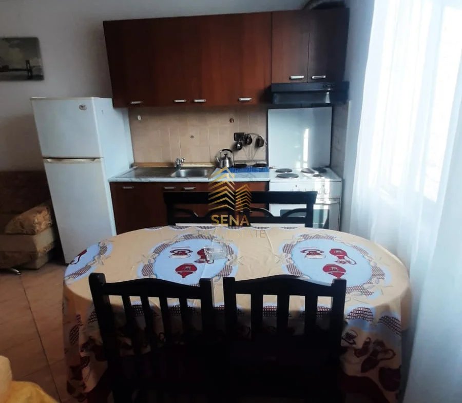 Tirane, jepet me qera apartament 1+1 Kati 3, 60 m² 550 € (Spitali, Pediatria)