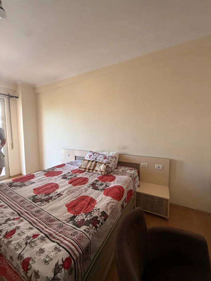 Tirane, jepet me qera apartament 1+1 Kati 3, 65 m² 450 € (Ish Parku i Autobusave)