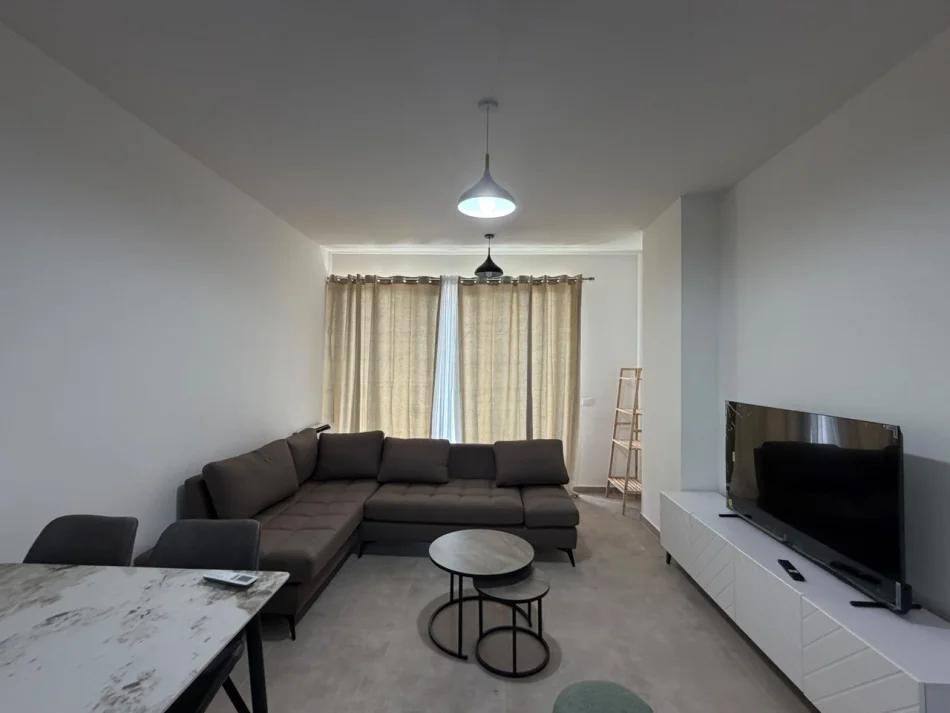 Tirane, jepet me qera apartament 1+1 Kati 3, 67 m² 450 € (Rruga Dritan Hoxha)