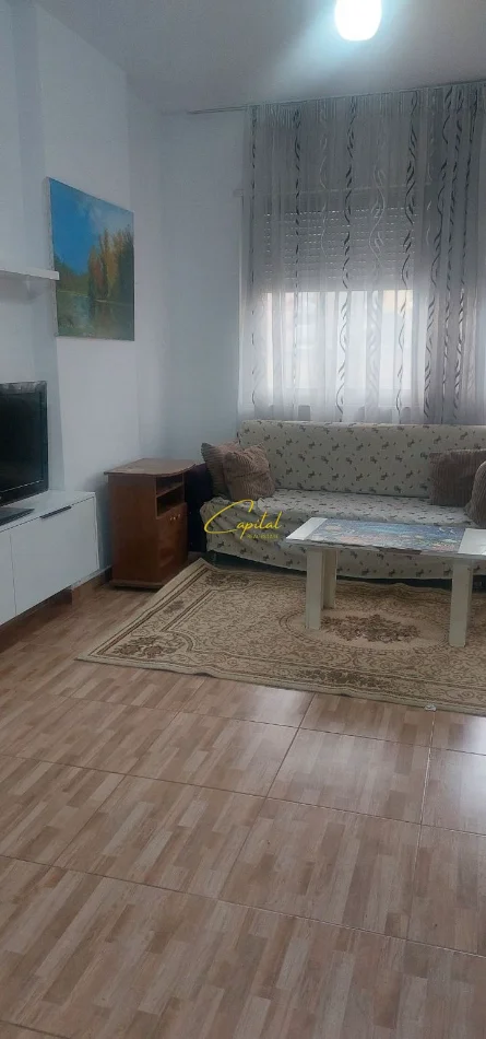 Tirane, jepet me qera apartament 1+1 Kati 3, 70 m² 380 € (ASTIR)