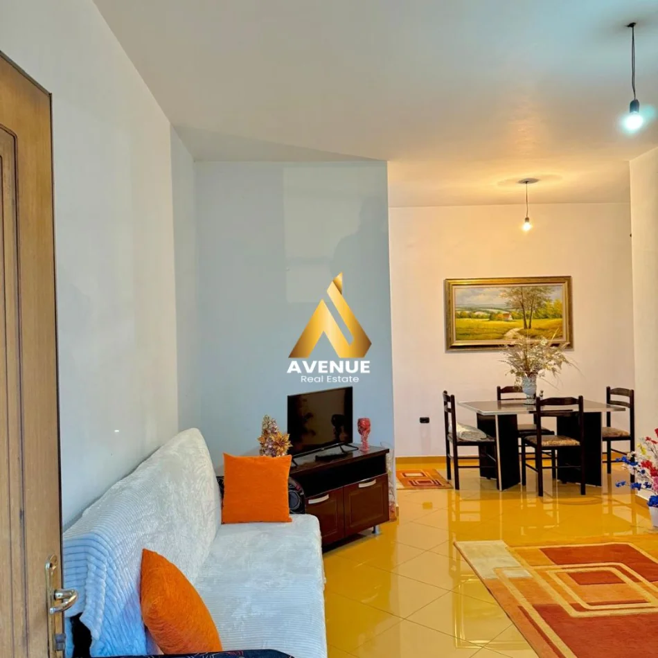 Tirane, jepet me qera apartament 1+1 Kati 3, 70 m² 430 €
