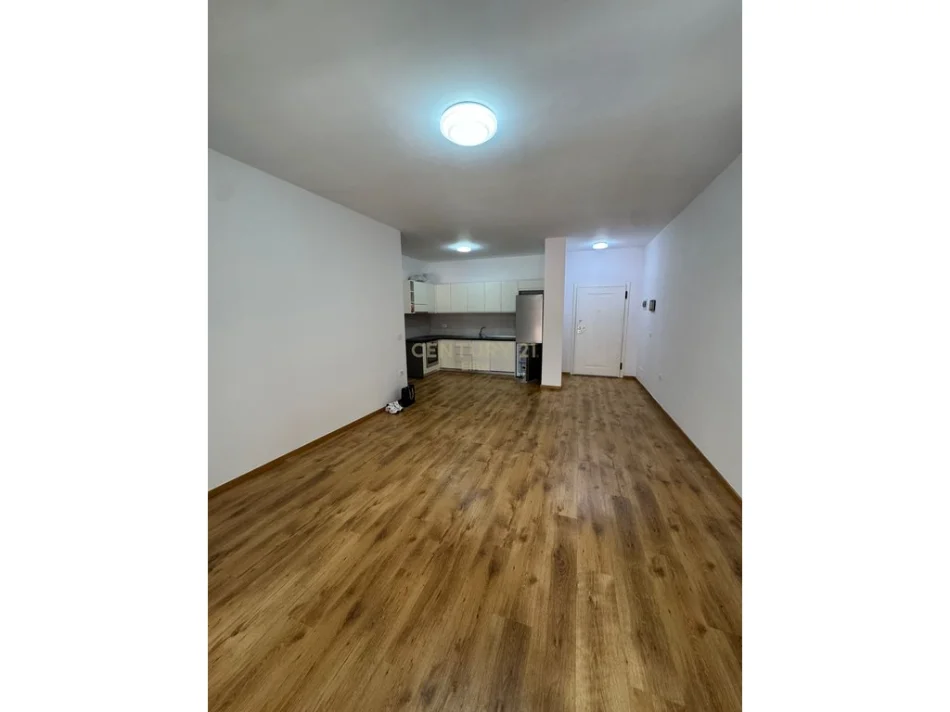 Tirane, jepet me qera apartament 1+1 Kati 3, 70 m² 650 € (Delijorgji)