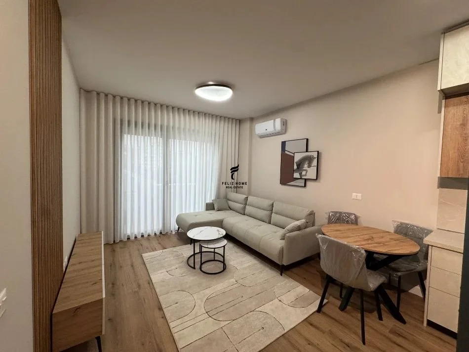 Tirane, jepet me qera apartament 1+1 Kati 3, 70 m² 700 € (LIQENI I THATE)