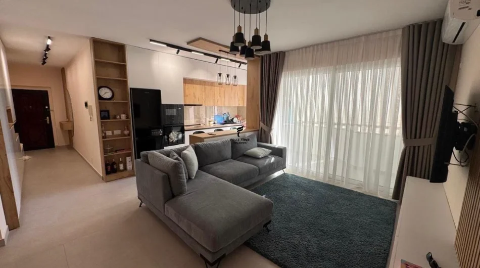 Tirane, jepet me qera apartament 1+1 Kati 3, 75 m² 75 € (MYSLYM SHYRI)