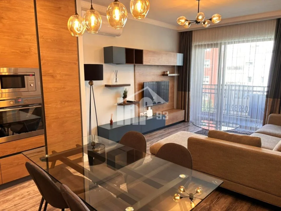Tirane, jepet me qera apartament 1+1 Kati 3, 76 m² 900 € (NË RRUGËN E “KOSOVARËVE”)