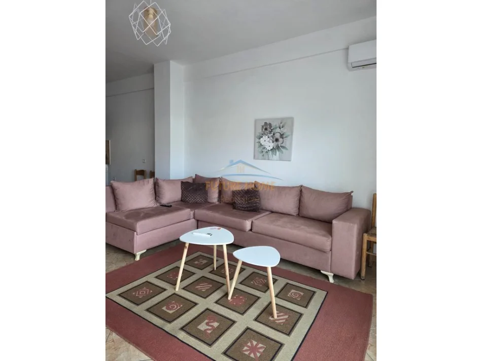Tirane, jepet me qera apartament 1+1 Kati 3, 77 m² 500 € (RIZA CEROVA)
