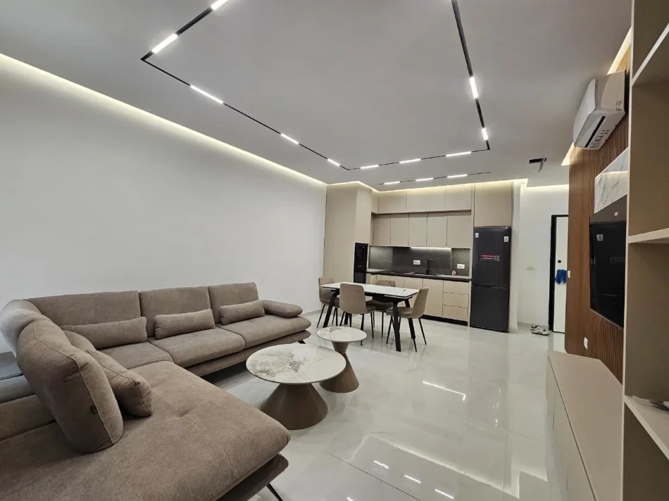 Tirane, jepet me qera apartament 1+1 Kati 3, 78 m² 800 € (Zogu zi)