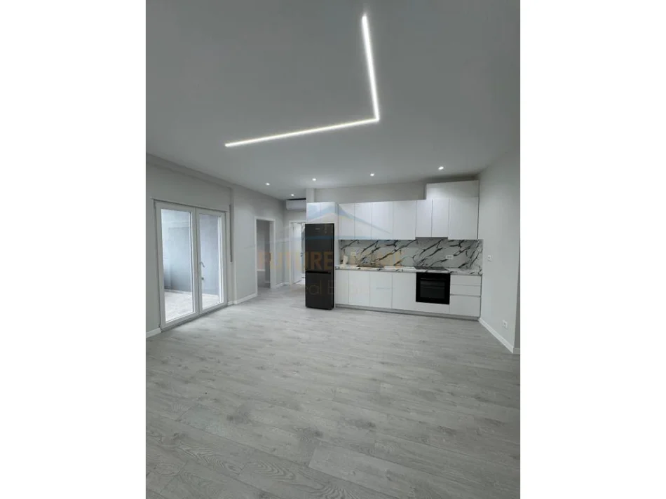 Tirane, jepet me qera apartament 1+1 Kati 3, 90 m² 450 € (KODRA E PRIFTIT)