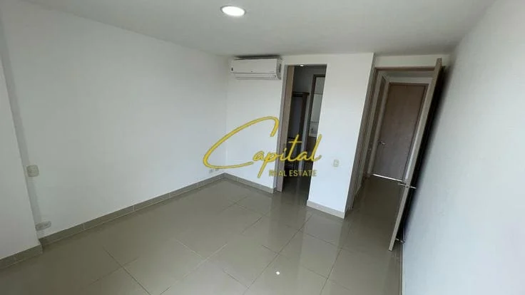Tirane, jepet me qera apartament 1+1 Kati 4, 40 m² 650 € (ISH BLLOKU)