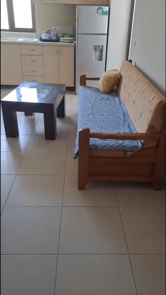 Tirane, jepet me qera apartament 1+1 Kati 4, 50 m² 350 € (Rruga Xhebrahimi)
