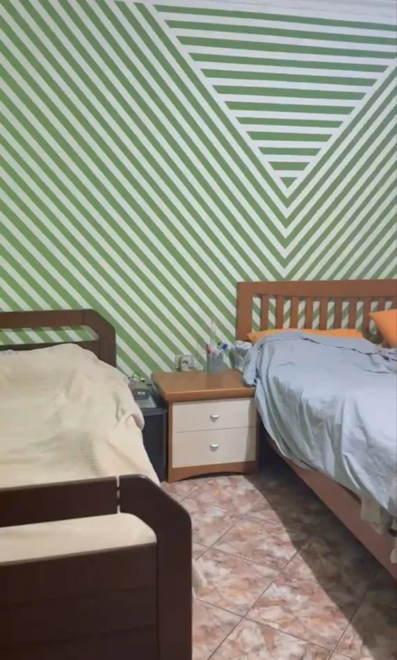 Tirane, jepet me qera apartament 1+1 Kati 4, 55 m² 450 € (Rruga Ferit Xhajko)