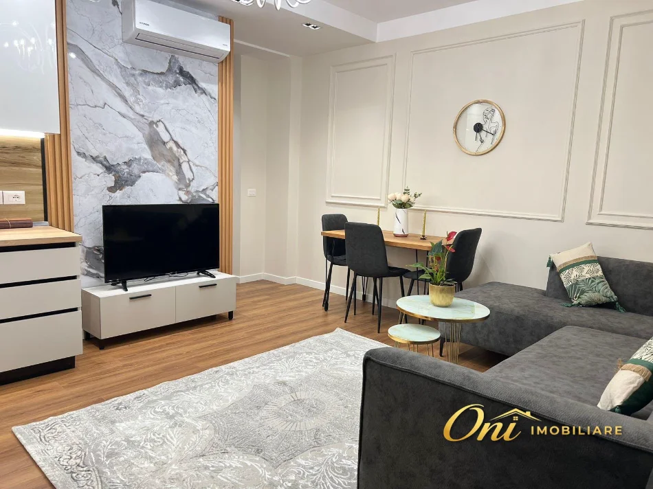 Tirane, jepet me qera apartament 1+1 Kati 4, 56 m² 680 € LIQENI I THATE