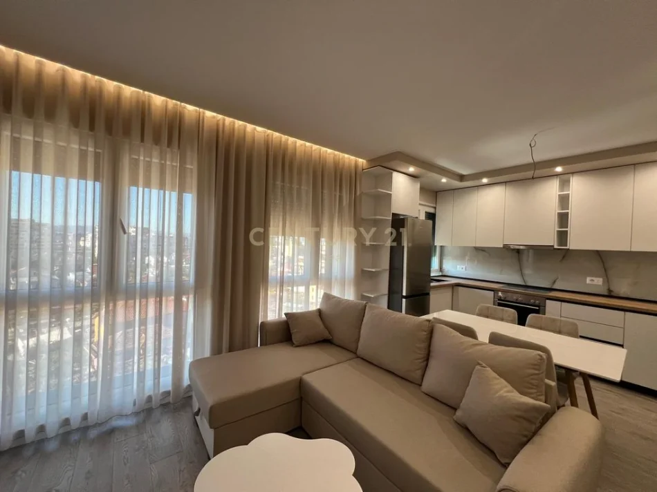 Tirane, jepet me qera apartament 1+1 Kati 4, 57 m² 600 € (Jordan Misja)
