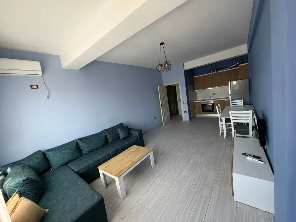 Tirane, jepet me qera apartament 1+1 Kati 4, 60 m² 500 € (Rruga Teodor Keko)