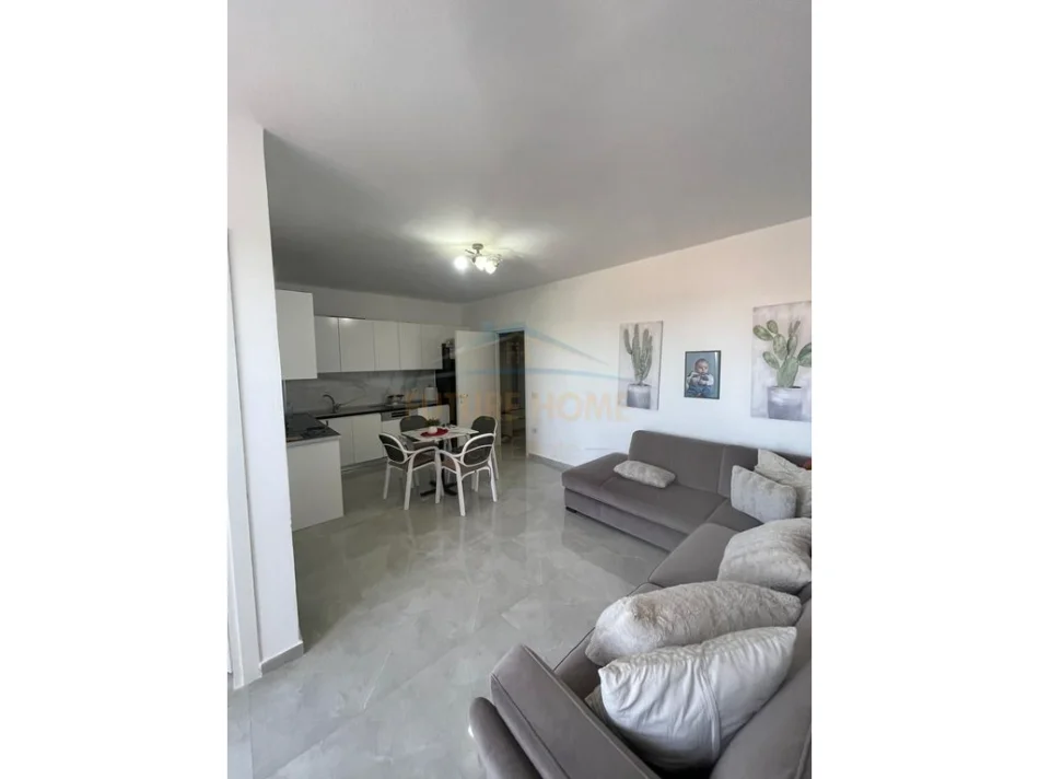 Tirane, jepet me qera apartament 1+1 Kati 4, 70 m² 120.000 € (Sauk)