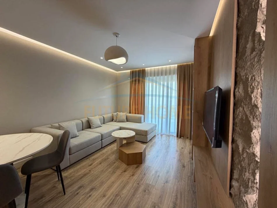 Tirane, jepet me qera apartament 1+1 Kati 4, 73 m² 750 € (Kompleksi E88, Laprakë)